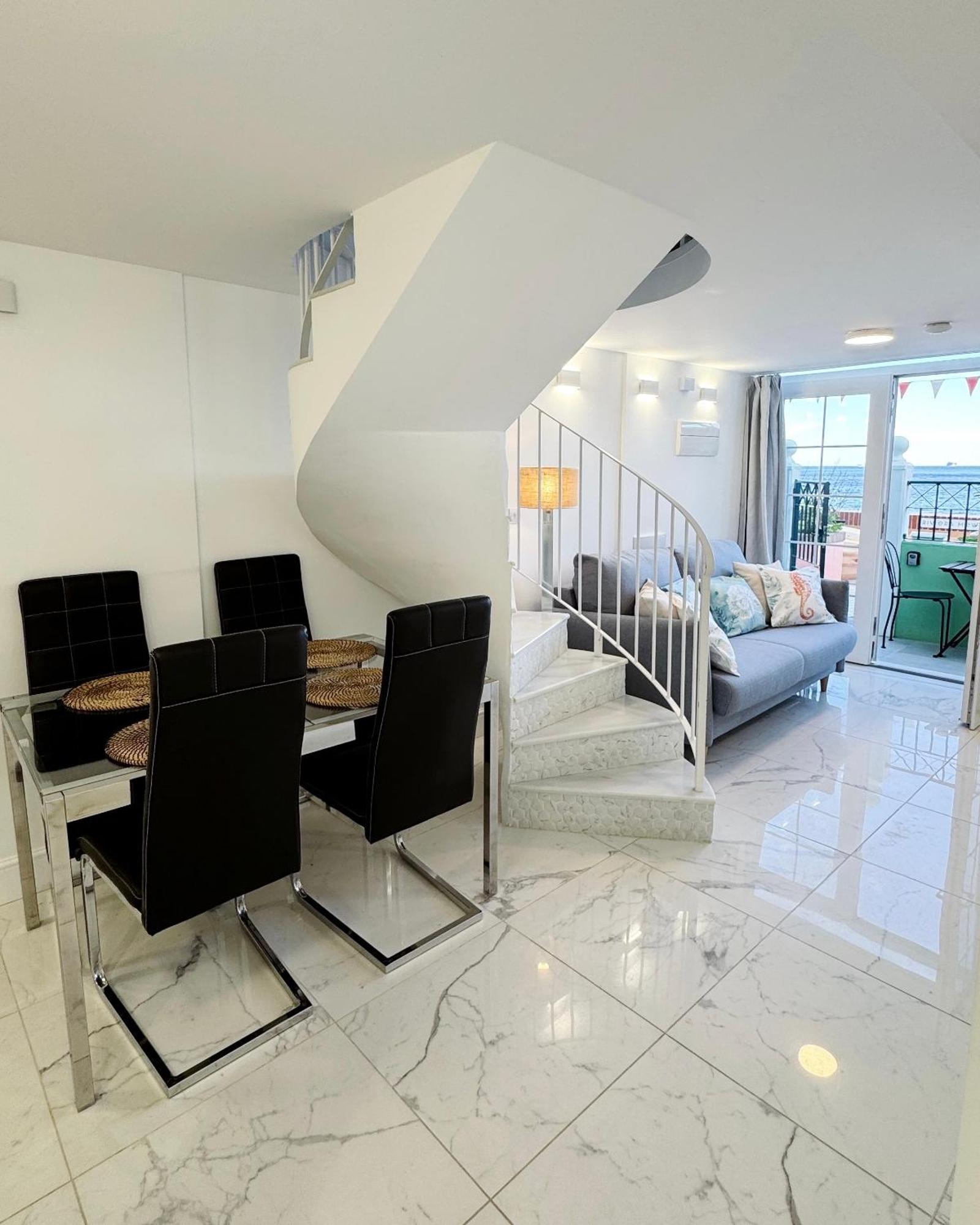 Unique Waterfront Duplex On The Mediterranean - Caleta, Catalan Bay Γιβραλτάρ Εξωτερικό φωτογραφία